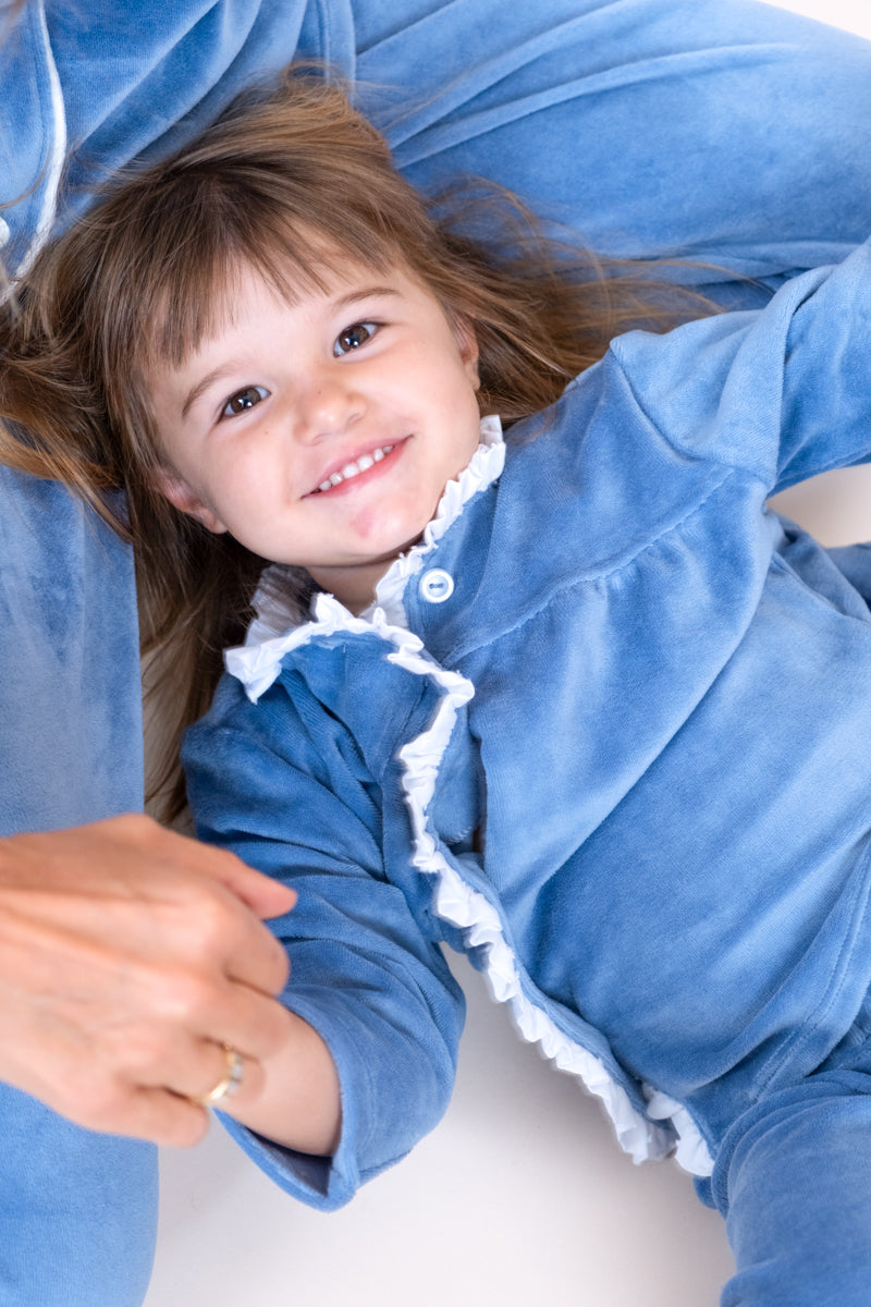 Pijama en plush azul de niña