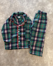 Cargar imagen en el visor de la galería, Pijama de viyela verde y roja de varón
