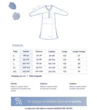 Cargar imagen en el visor de la galería, Túnica azul con flores rojas de mujer
