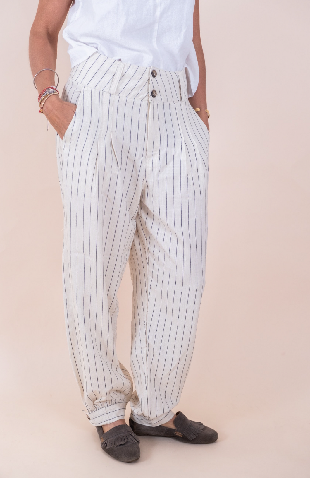 Bombacha de campo de lino blanca