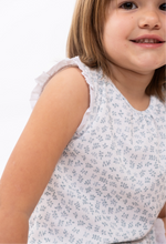 Cargar imagen en el visor de la galería, Pijama corto nido floreado verde de niña

