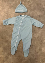 Cargar imagen en el visor de la galería, Pijama interlock celeste de varón

