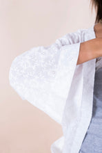 Cargar imagen en el visor de la galería, Salto de cama broderie blanco
