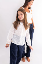 Cargar imagen en el visor de la galería, Camisa broderie de niña
