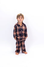 Cargar imagen en el visor de la galería, Pijama viyela beige y roja de varón
