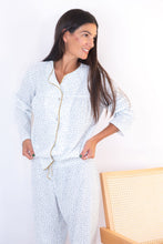 Cargar imagen en el visor de la galería, Pijama nido estampado floreado
