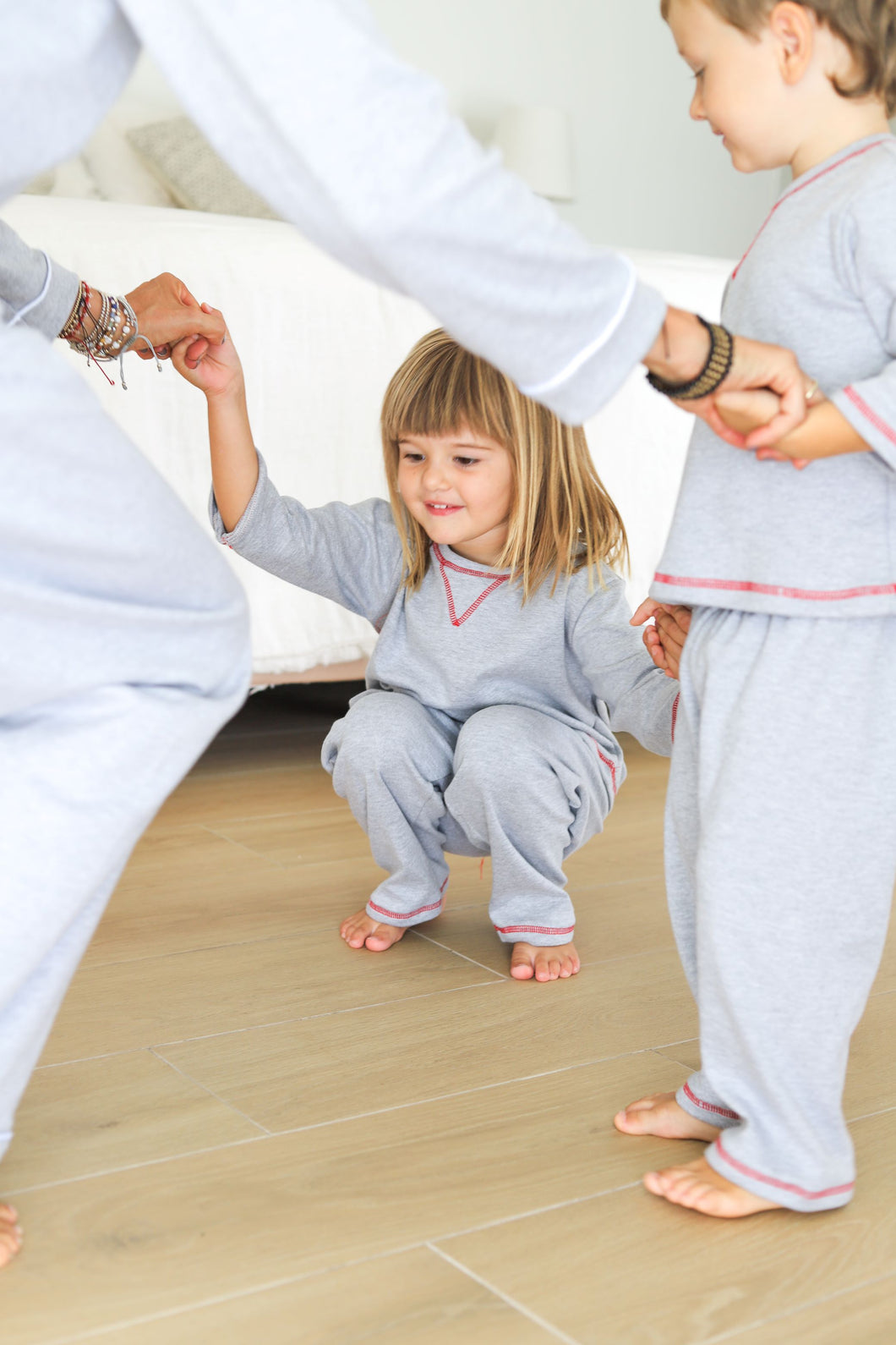 Pijama nido gris unisex