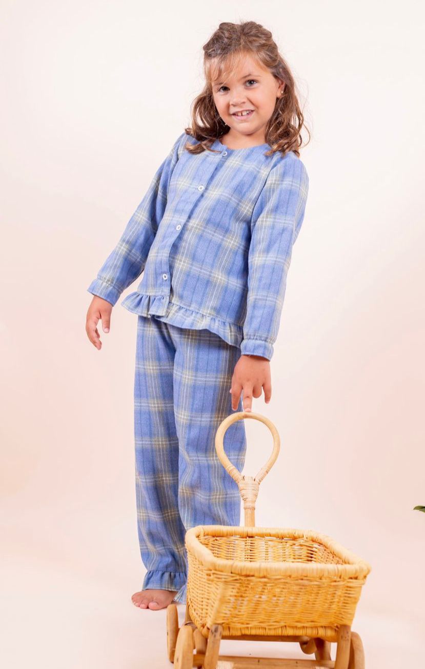 Pijama de viyela celeste de niña