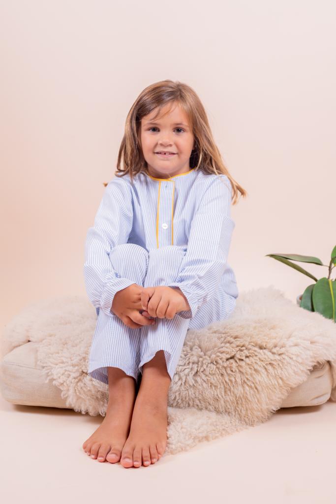 Pijama Oxford rayado de niña